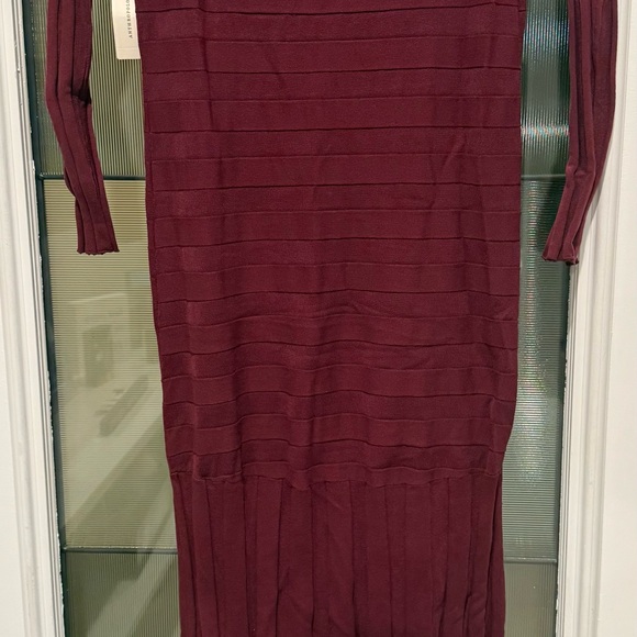 Anthropologie Cold Shoulder Wine Colored Knit Maxi Dress Size Med NWT - Picture 4 of 6